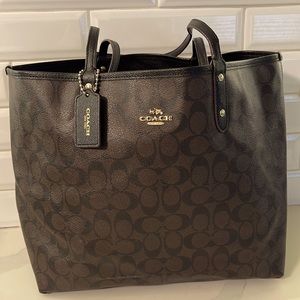 COACH REVERSIBLE TOTE